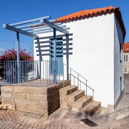 Cellorico De Sabores 公寓