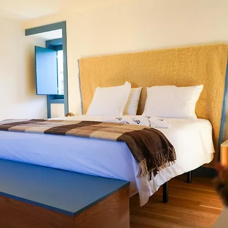 Cellorico De Sabores 公寓 *